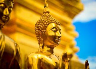 สรงน้ำพระวันสงกรานต์อย่างไรให้ชีวิตดีในปี 2567
